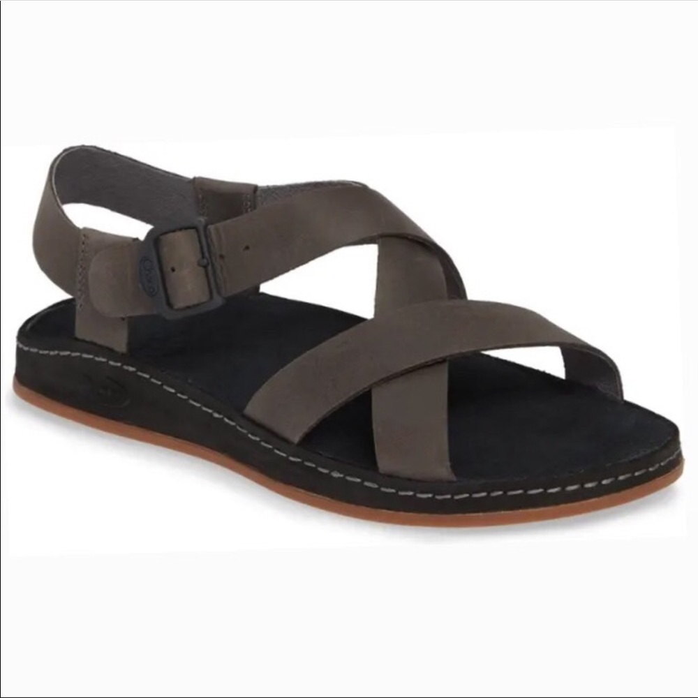 Women’s Brown Crossover Strap Sandals - Casual Comfort